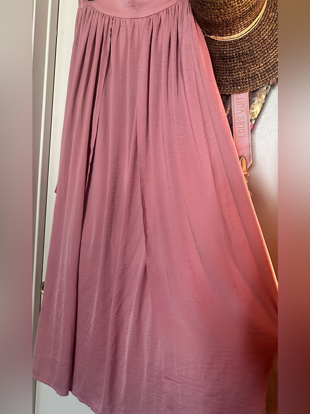 Forever 21 Mauve Pink Maxi Skirt - Flowing Pleated Design - Picture 4 of 5